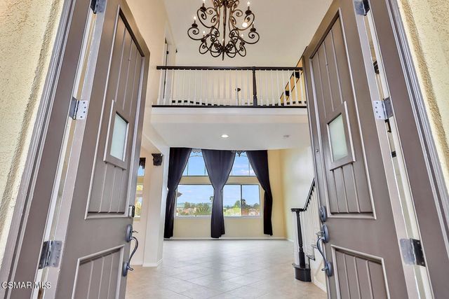 13790 Stagecoach Trail, Moorpark, CA 93021
