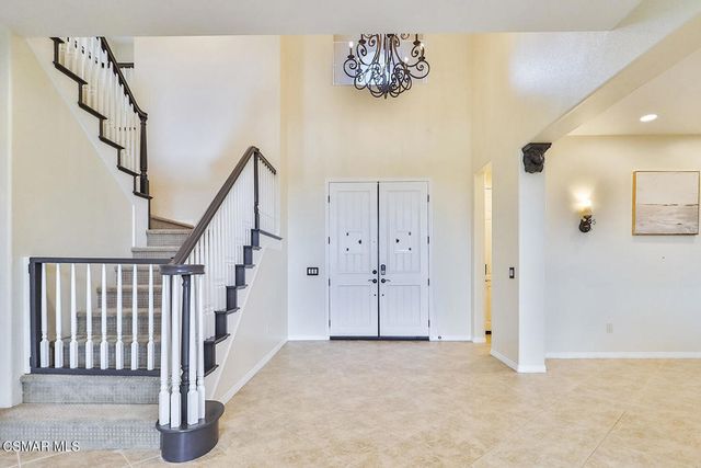 13790 Stagecoach Trail, Moorpark, CA 93021