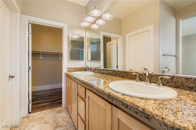 9050 West Tropicana Avenue 1138, Las Vegas, NV 89147