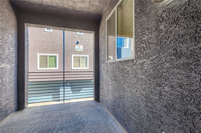 9050 West Tropicana Avenue 1138, Las Vegas, NV 89147