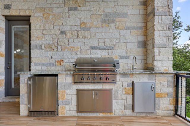 328 Ringtail Stream DR, Austin, TX 78738