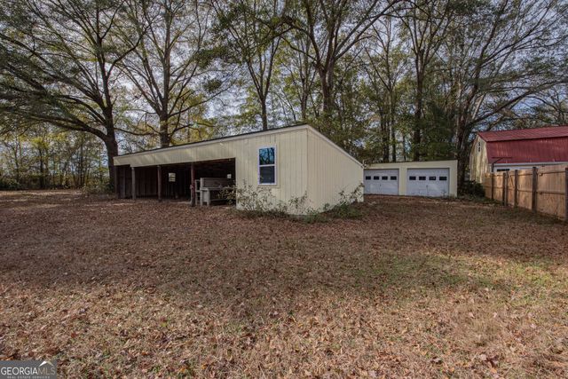 9 Friar Tuck Road, Reynolds, GA 31076