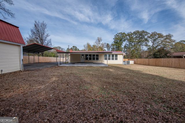 9 Friar Tuck Road, Reynolds, GA 31076