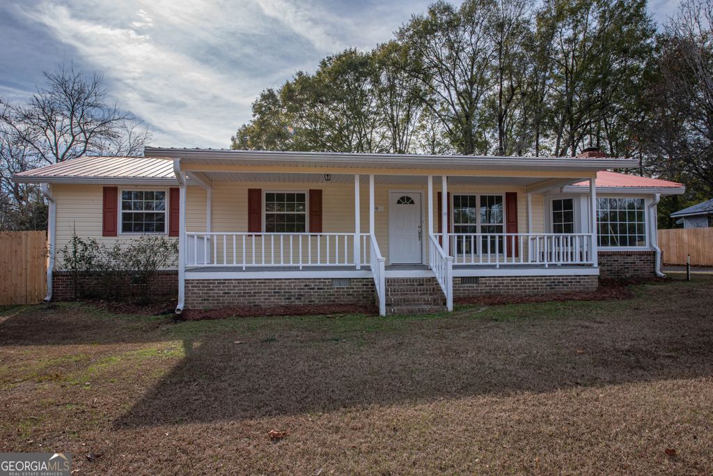 9 Friar Tuck Road, Reynolds, GA 31076