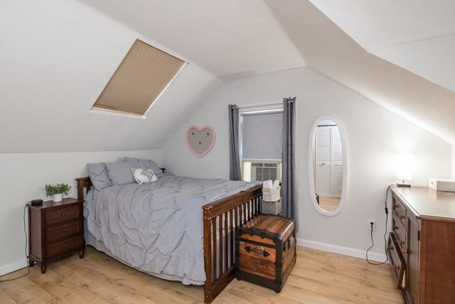 222 Plumtree Rd, Springfield, MA 01118