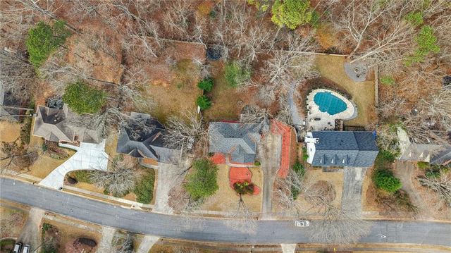 5618 Brookstone NW Drive, Acworth, GA 30101