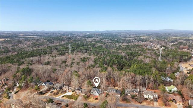 5618 Brookstone NW Drive, Acworth, GA 30101