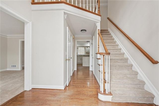 5618 Brookstone NW Drive, Acworth, GA 30101