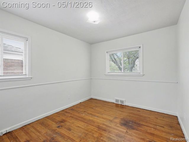 25334 Barbara Street, Roseville, MI 48066
