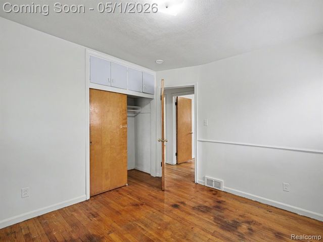 25334 Barbara Street, Roseville, MI 48066