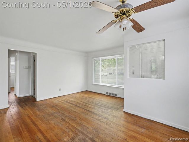25334 Barbara Street, Roseville, MI 48066