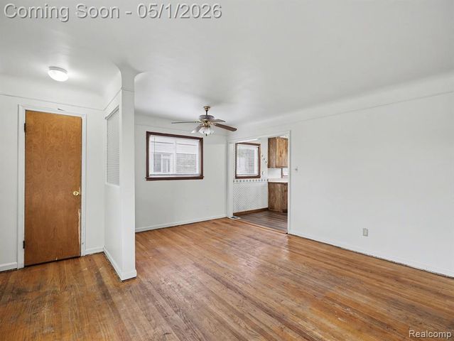 25334 Barbara Street, Roseville, MI 48066