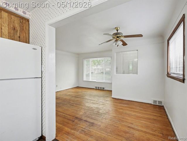 25334 Barbara Street, Roseville, MI 48066