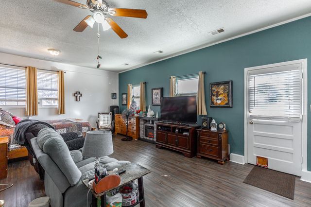 1608 Eagle Drive, Hixson, TN 37343