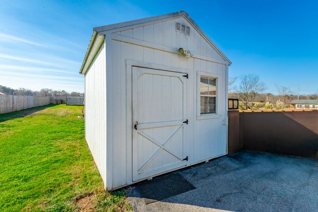 1608 Eagle Drive, Hixson, TN 37343