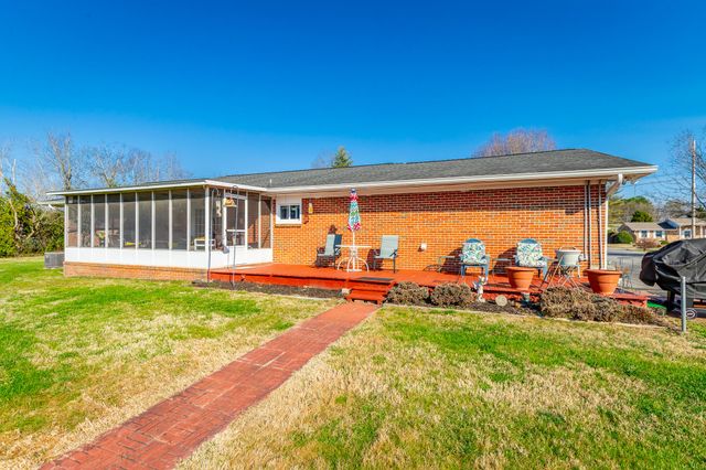 1608 Eagle Drive, Hixson, TN 37343