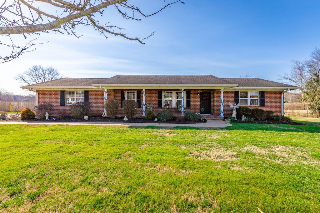 1608 Eagle Drive, Hixson, TN 37343