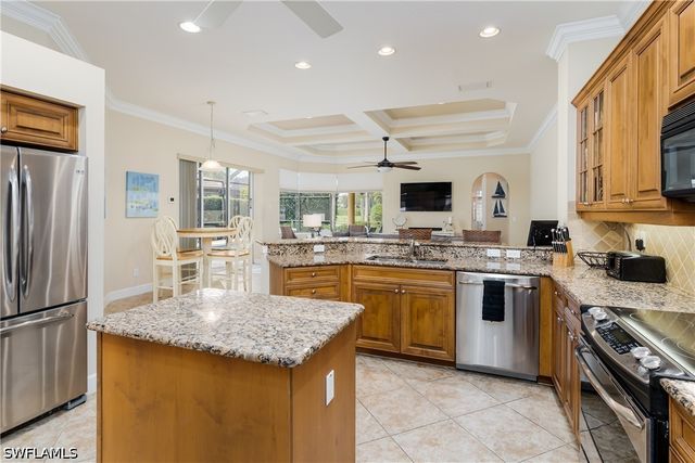 8754 Hideaway Harbor CT, Naples, FL 34120
