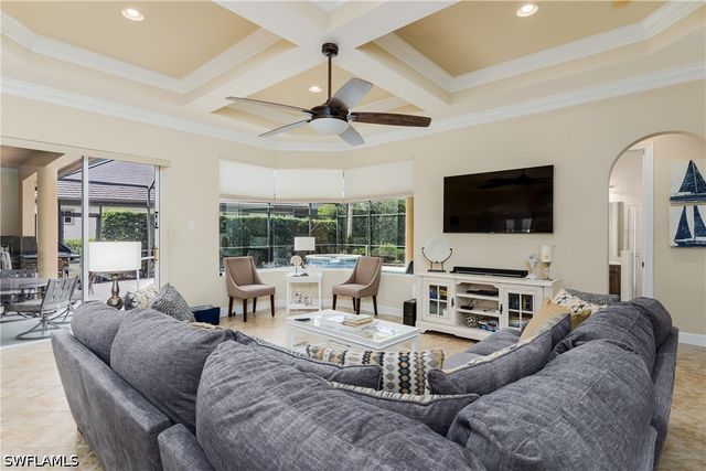 8754 Hideaway Harbor CT, Naples, FL 34120