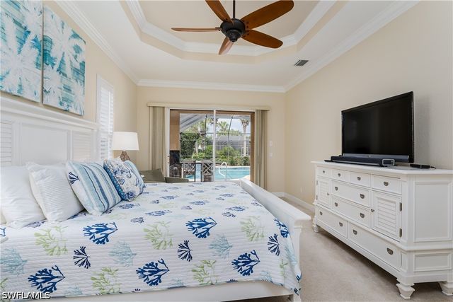 8754 Hideaway Harbor CT, Naples, FL 34120