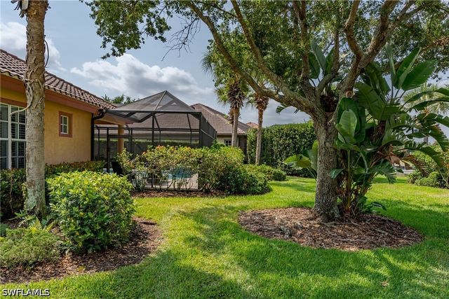 8754 Hideaway Harbor CT, Naples, FL 34120