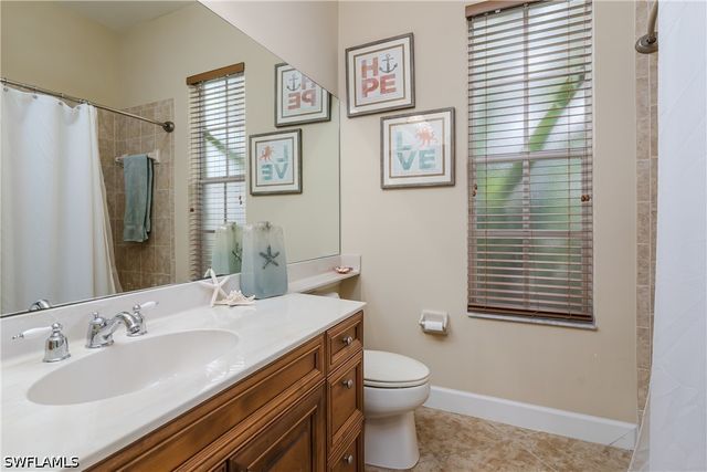 8754 Hideaway Harbor CT, Naples, FL 34120