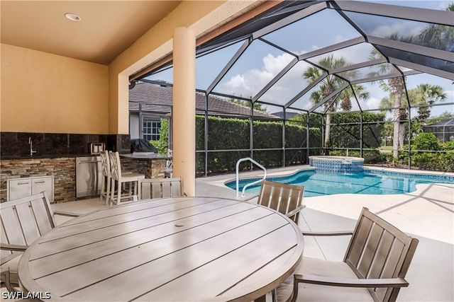8754 Hideaway Harbor CT, Naples, FL 34120