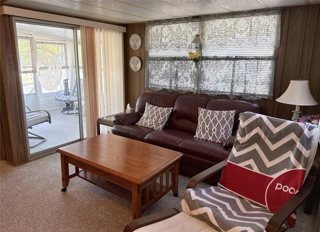 672 MOUNT PINEY AVENUE NE 699, St Petersburg, FL 33702