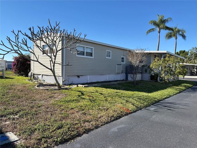 672 MOUNT PINEY AVENUE NE 699, St Petersburg, FL 33702