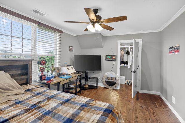 731 Orange Blossom Ct, Murfreesboro, TN 37130