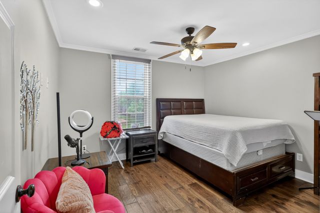 731 Orange Blossom Ct, Murfreesboro, TN 37130