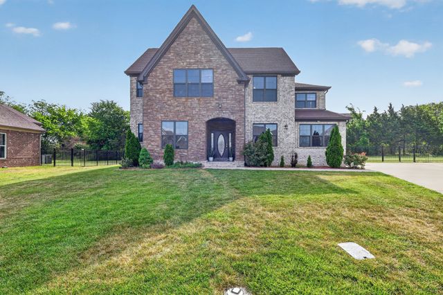 731 Orange Blossom Ct, Murfreesboro, TN 37130