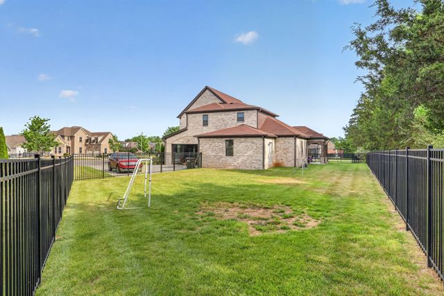 731 Orange Blossom Ct, Murfreesboro, TN 37130