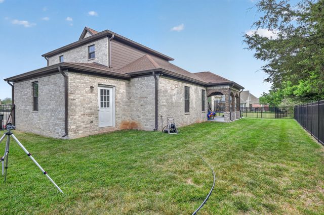 731 Orange Blossom Ct, Murfreesboro, TN 37130