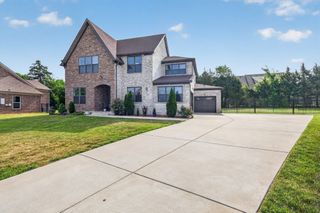 731 Orange Blossom Ct, Murfreesboro, TN 37130