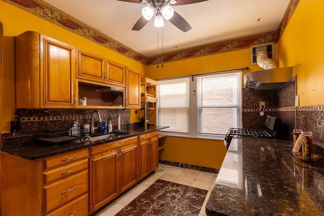 6840 29th Place, Berwyn, IL 60402