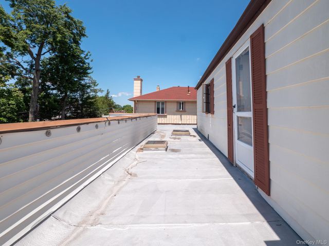 69-78 180th Street, Fresh Meadows, NY 11365