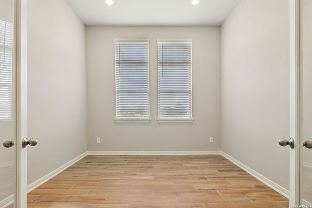 919 Broken Hollow, San Antonio, TX 78260