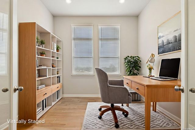 919 Broken Hollow, San Antonio, TX 78260