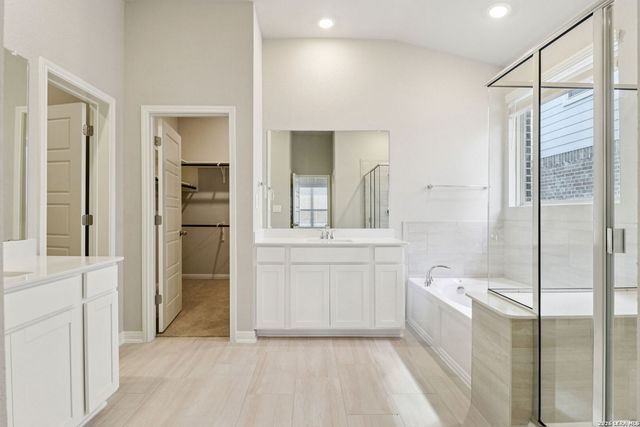 919 Broken Hollow, San Antonio, TX 78260