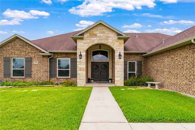 1189 S Southampton Dr, Corpus Christi, TX 78415