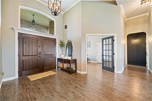 1189 S Southampton Dr, Corpus Christi, TX 78415