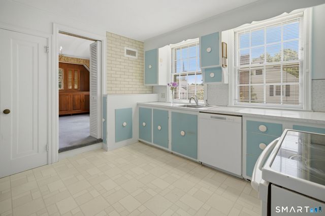 199 Westland Avenue, West Hartford, CT 06107