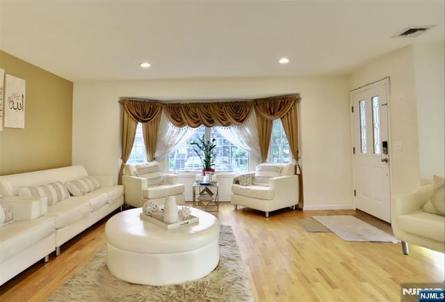 386A Park Avenue, Fairview, NJ 07022