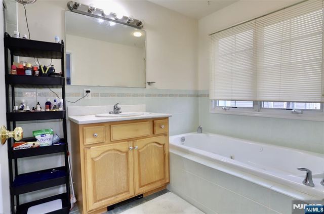 386A Park Avenue, Fairview, NJ 07022