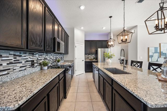 2135 STANDING ROCK CIRCLE, Oakland, FL 34787