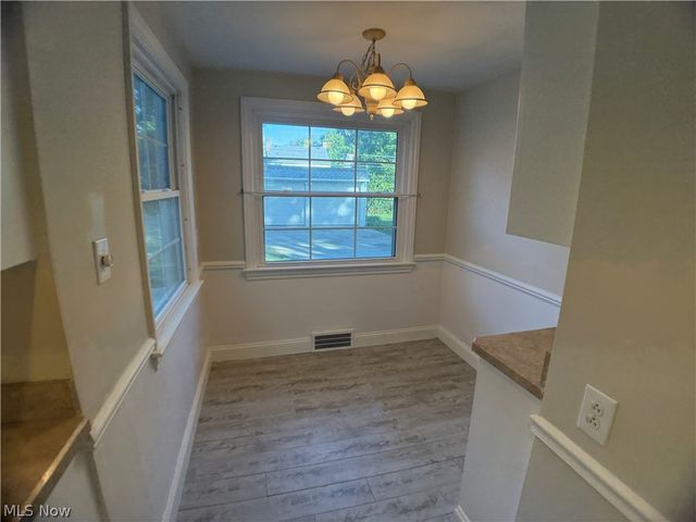 2327 Loyola Road, University Heights, OH 44118