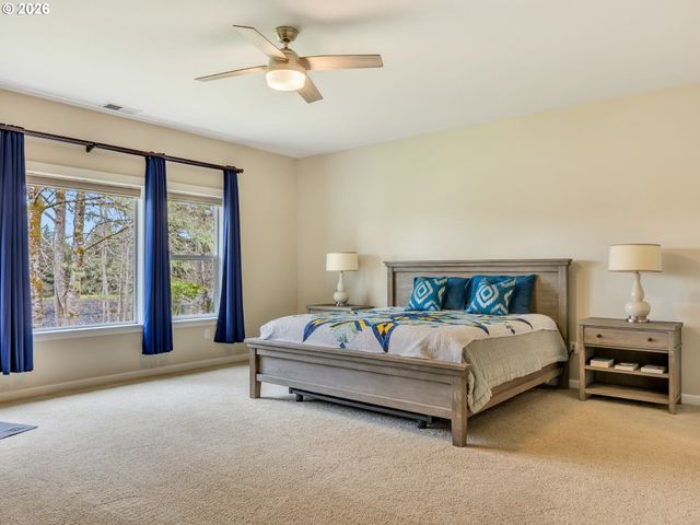 92018 HIGHWAY 104, Warrenton, OR 97146