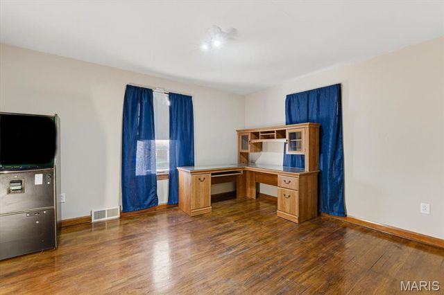 3600 N Belt W, Belleville, IL 62226