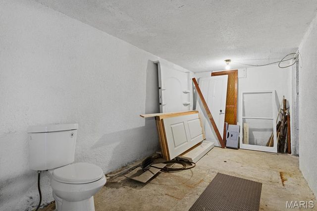 3600 N Belt W, Belleville, IL 62226